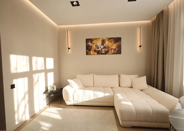 Memel Town * Κλαϊπέντα