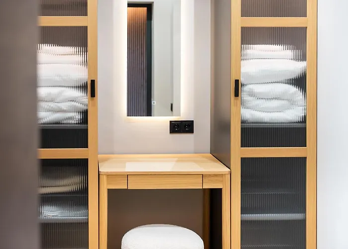 Memel Town * Κλαϊπέντα